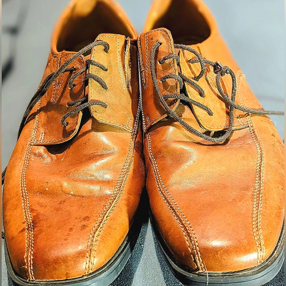 Clarks brown leather size 12